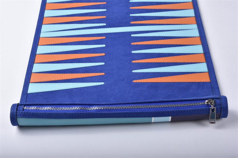 Backgammon Set for Easy Travel Backgammon Set for Easy Travel