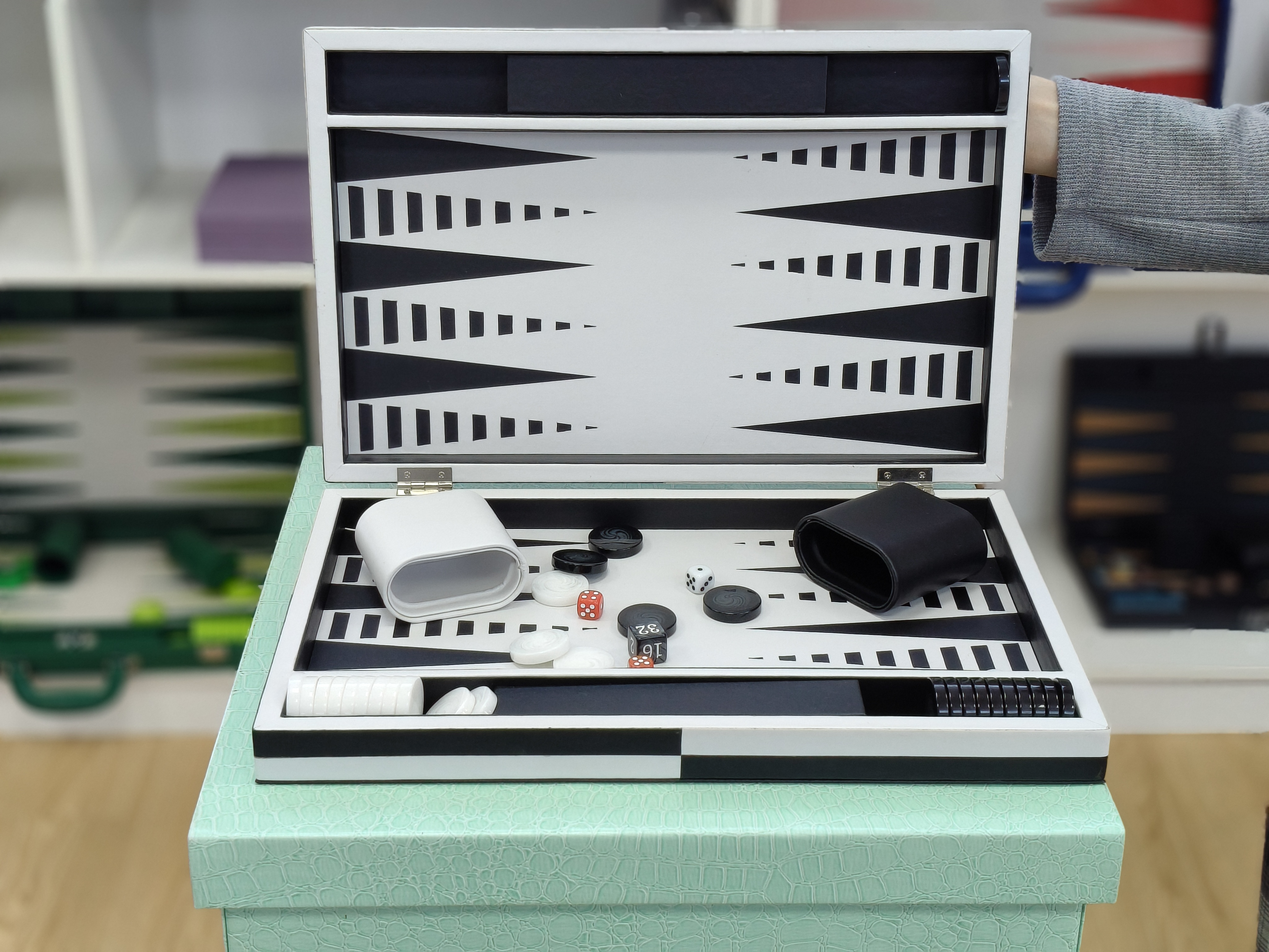 Custom Black White PU Leather Backgammon Set Luxury Minimalist Design with Storage Case