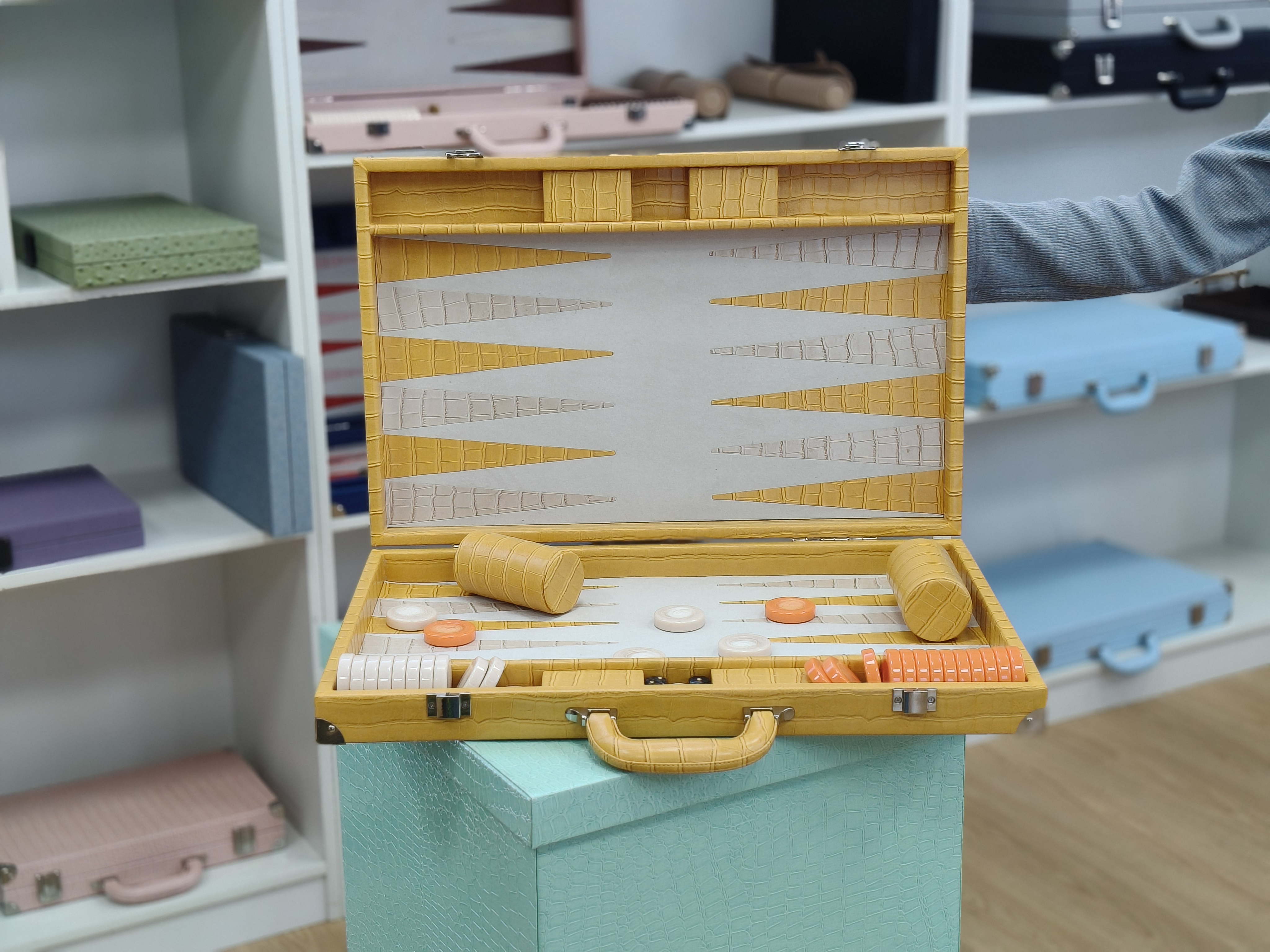 Custom PU Leather Backgammon Set Luxury Board Game Case with Handle Premium Design