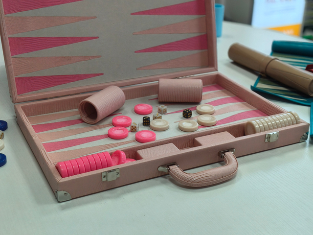 Pink leather backgammon set with lizard pattern folding portable case gift style