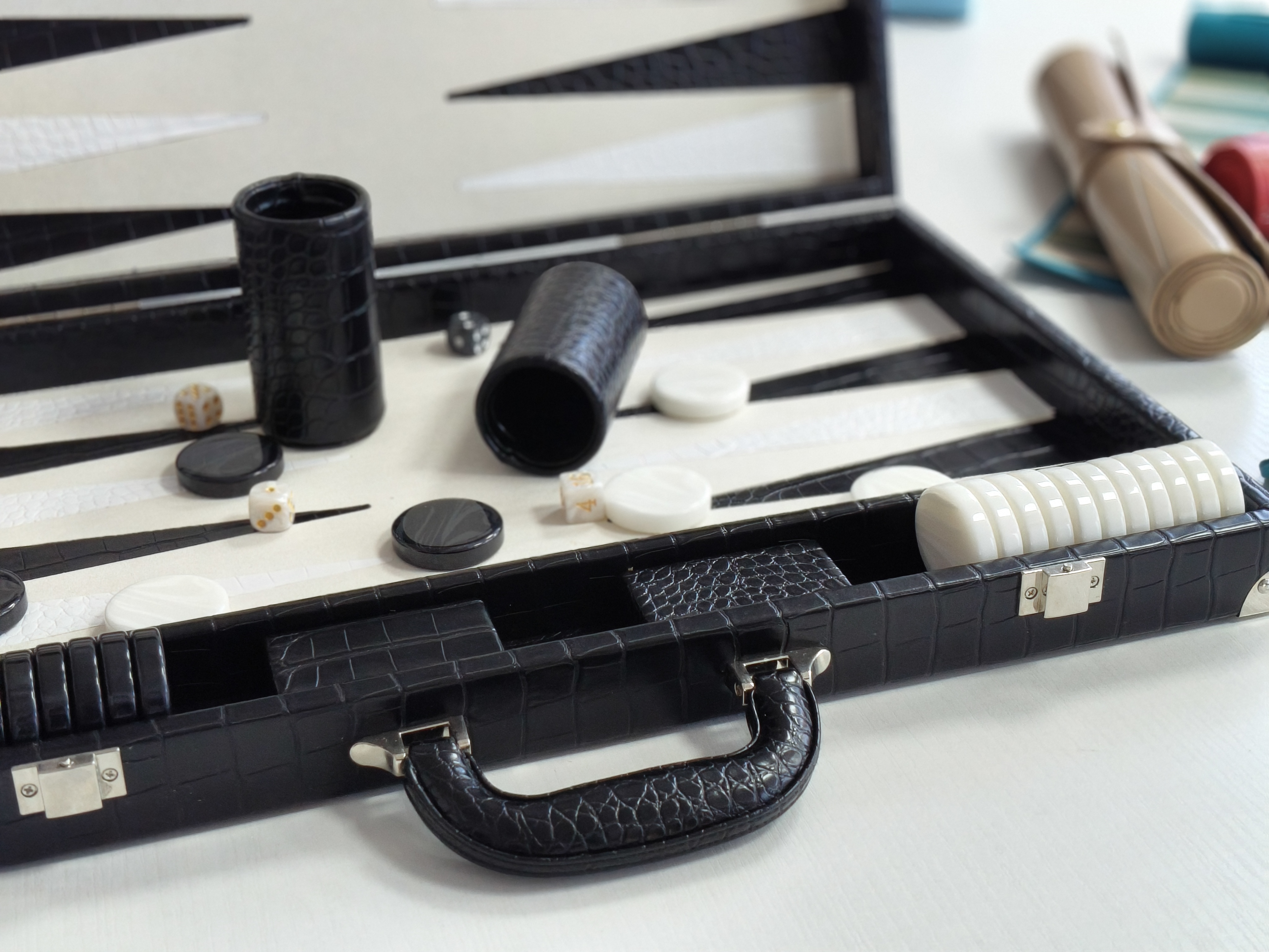 Elegant Black-on-black Design with Premium Crocodile Texture Leather for A Refined And Modern Backgammon Experience