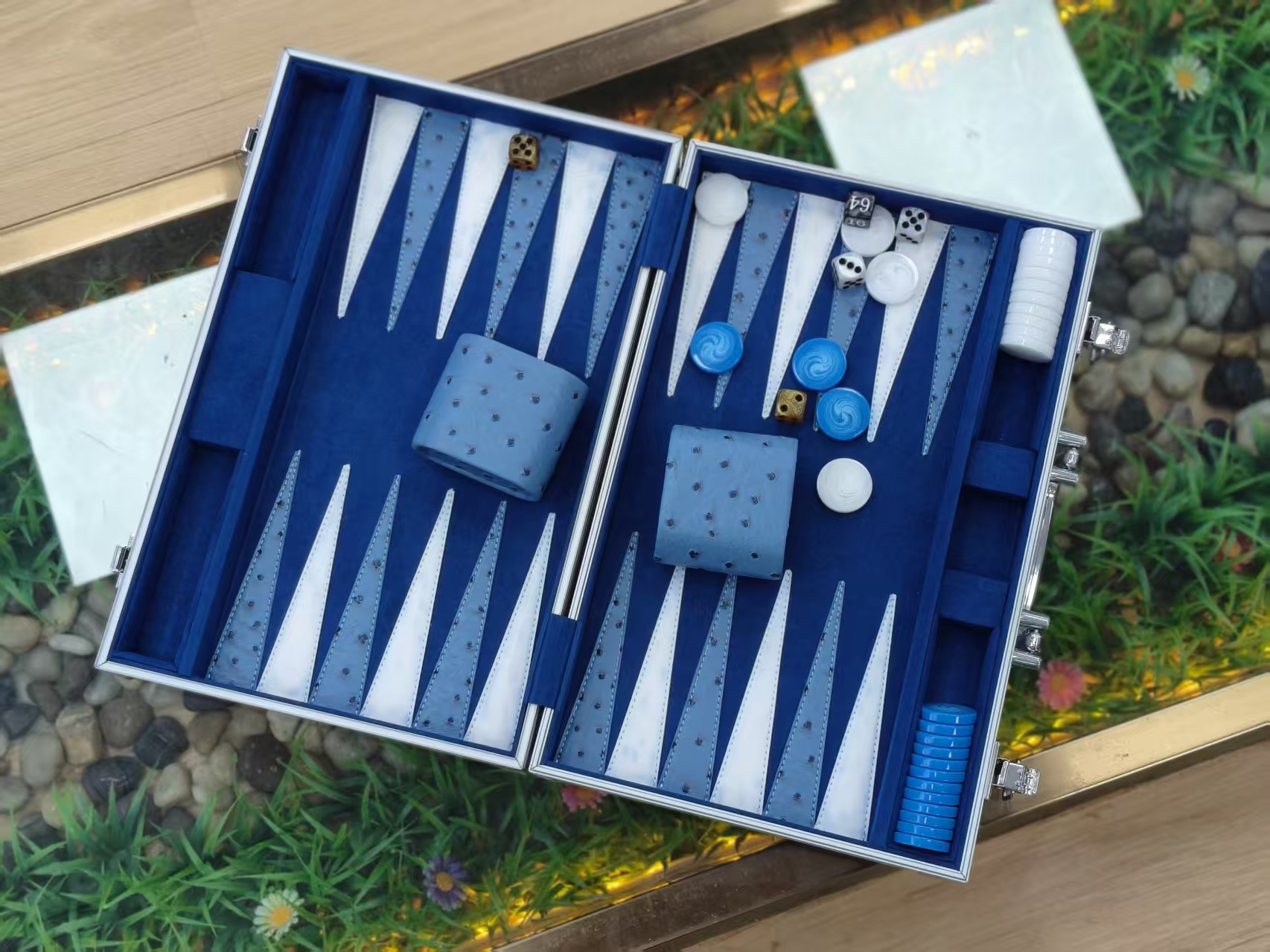Professional Aluminum Frame Backgammon Set Portable Folding Board with Smooth Playing Surface