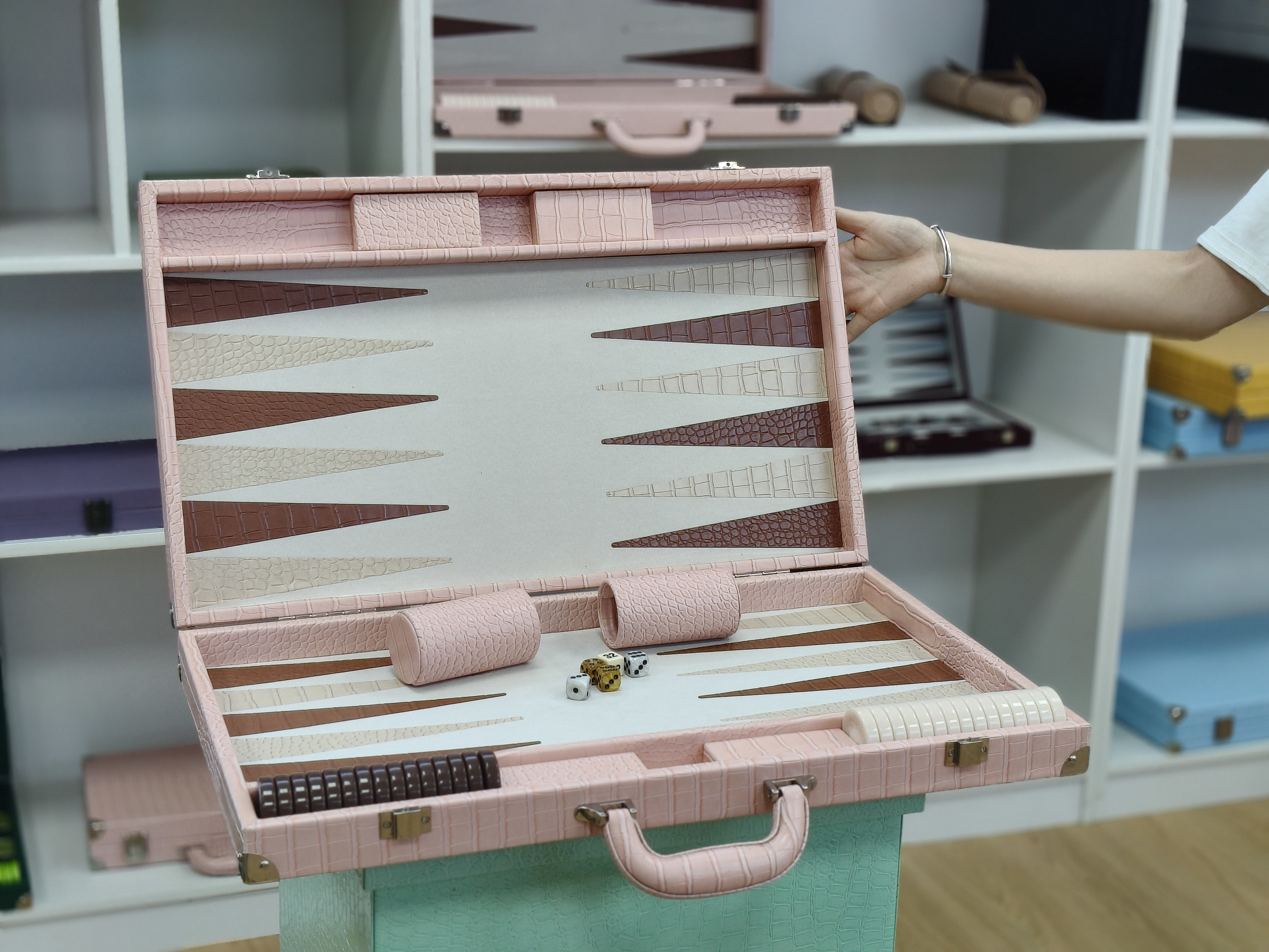 Luxury Customizable Backgammon with Full Accessories and Comfortable Handle Premium Tournament Set Wholesale - 23 Inch