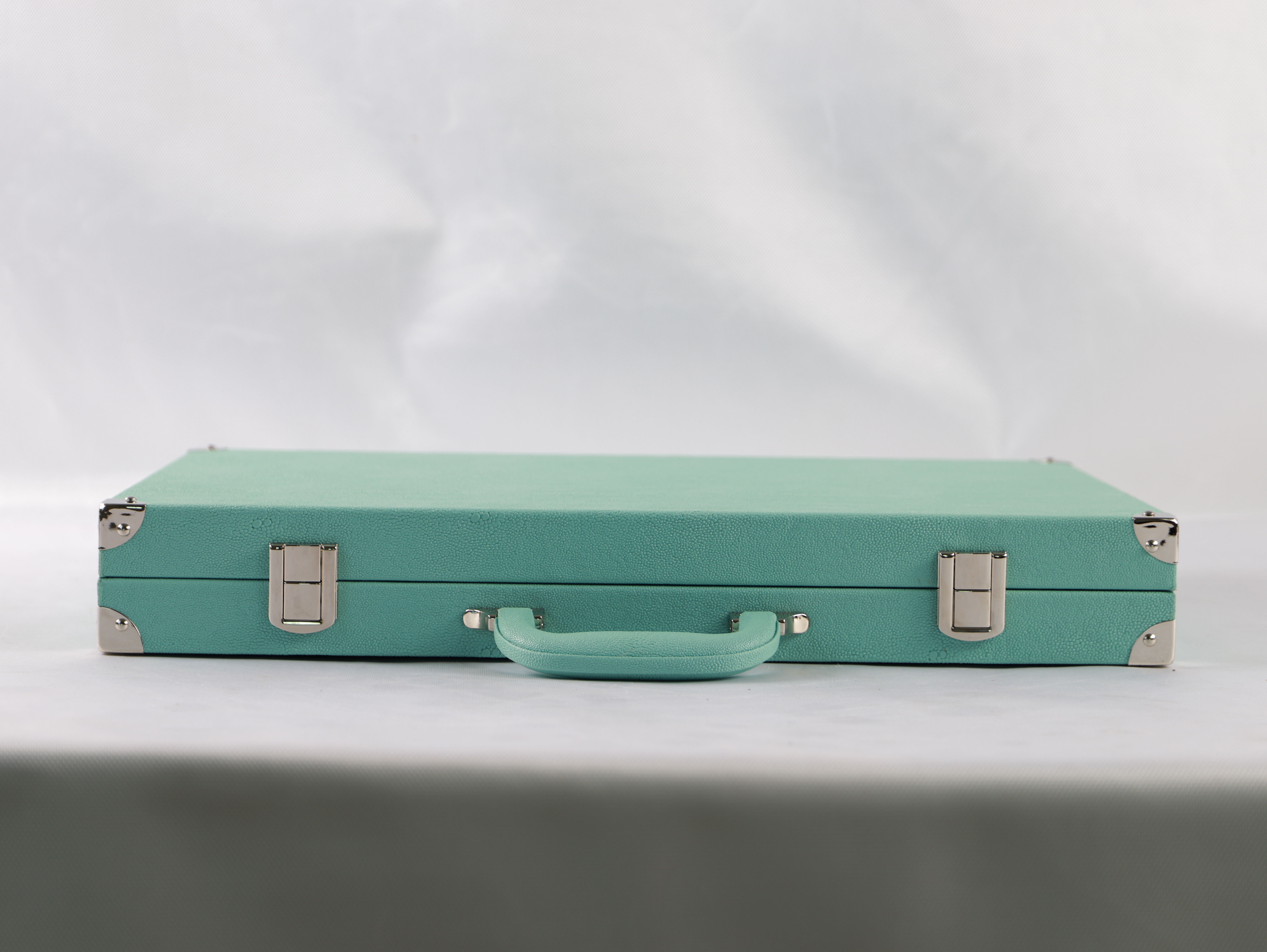 20 INCHES PROFESSIONAL BACKGAMMON SET IN SHARK PATTERN DESIGN PU