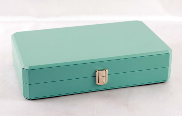 Metal Ring Checker Backgammon in Tiffany Blue Colour