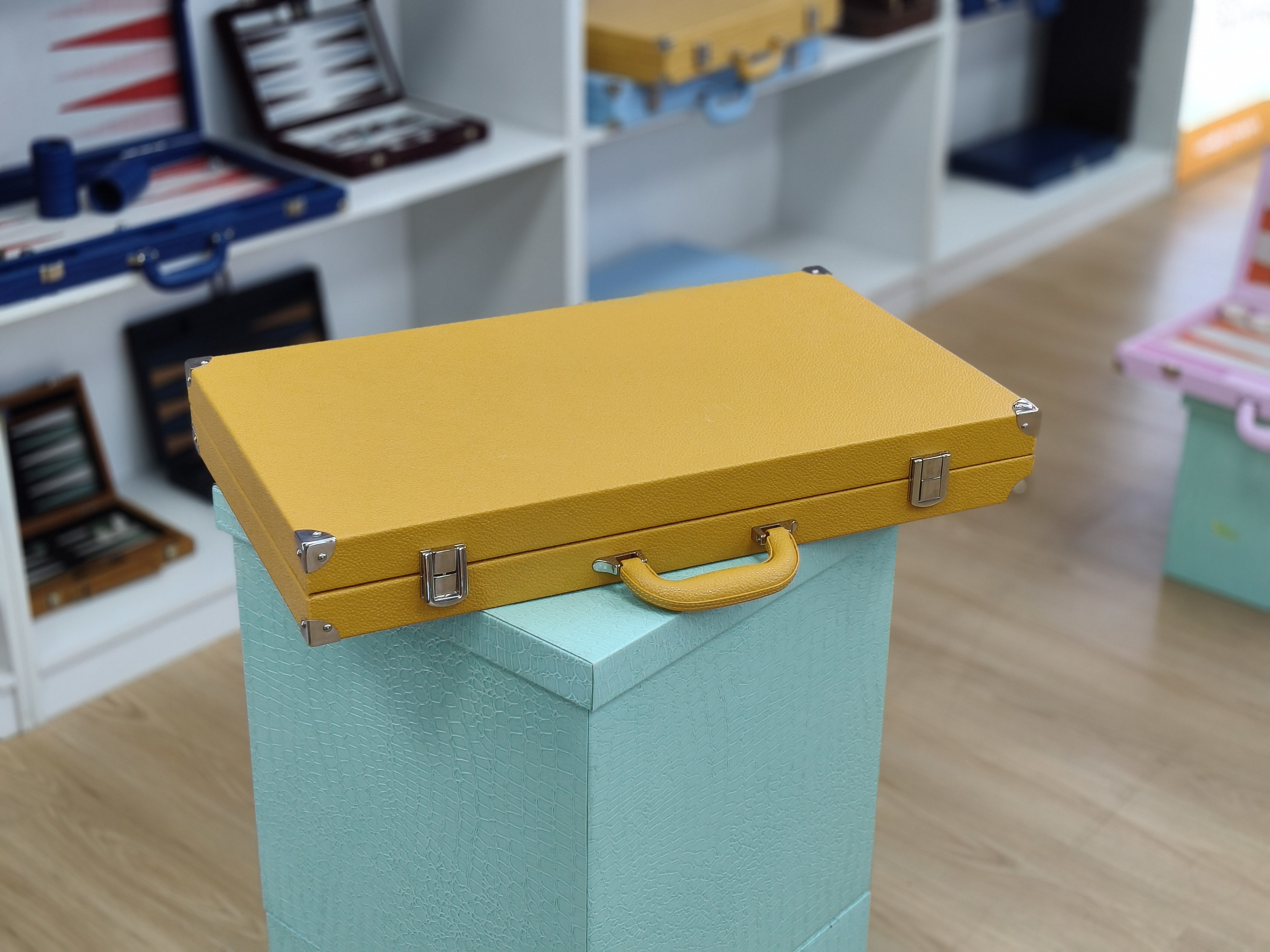 Handcrafted High-End Yellow Leather Backgammon Set Luxury Folding Board for Wholesale & Custom Gifts