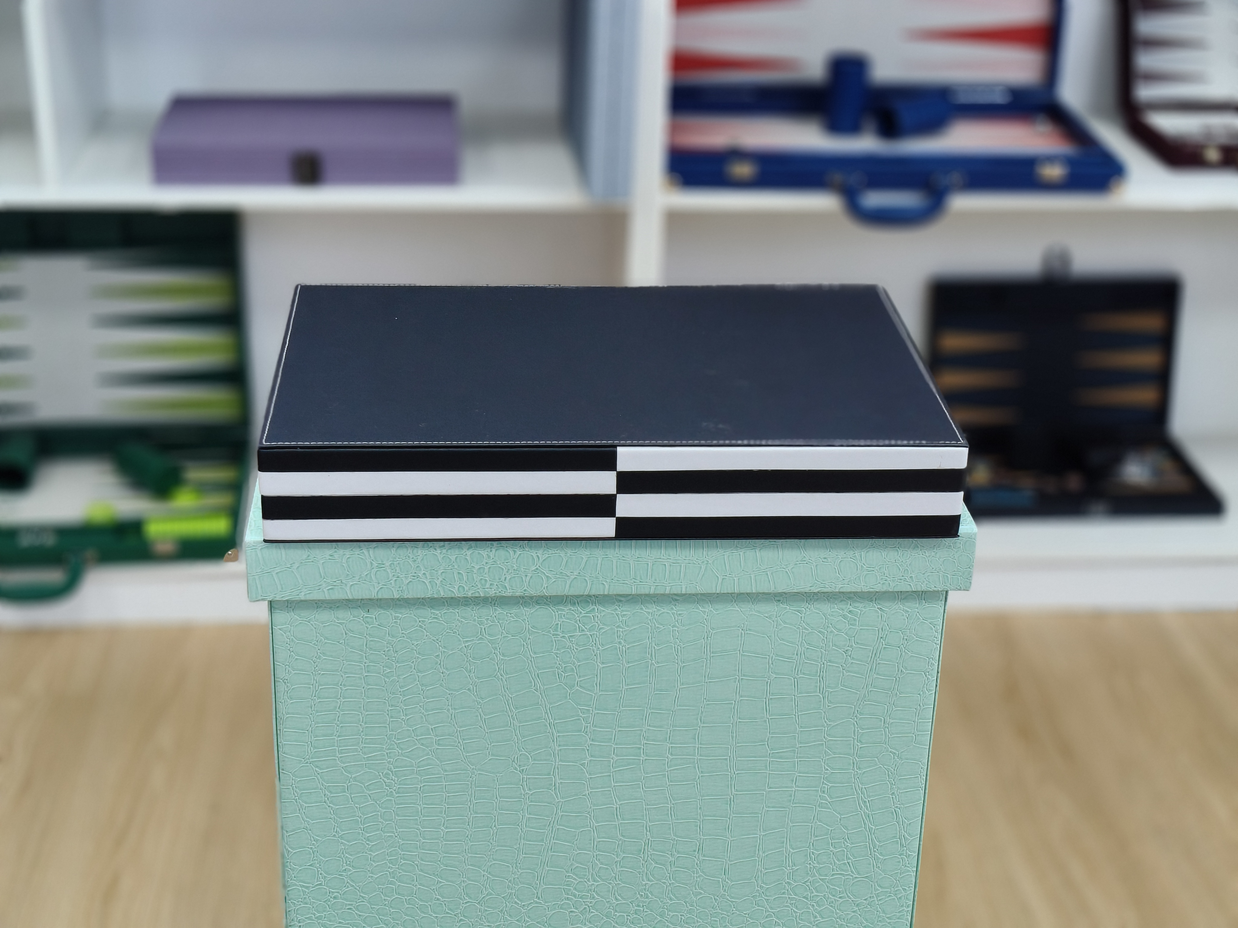 Custom Black White PU Leather Backgammon Set Luxury Minimalist Design with Storage Case