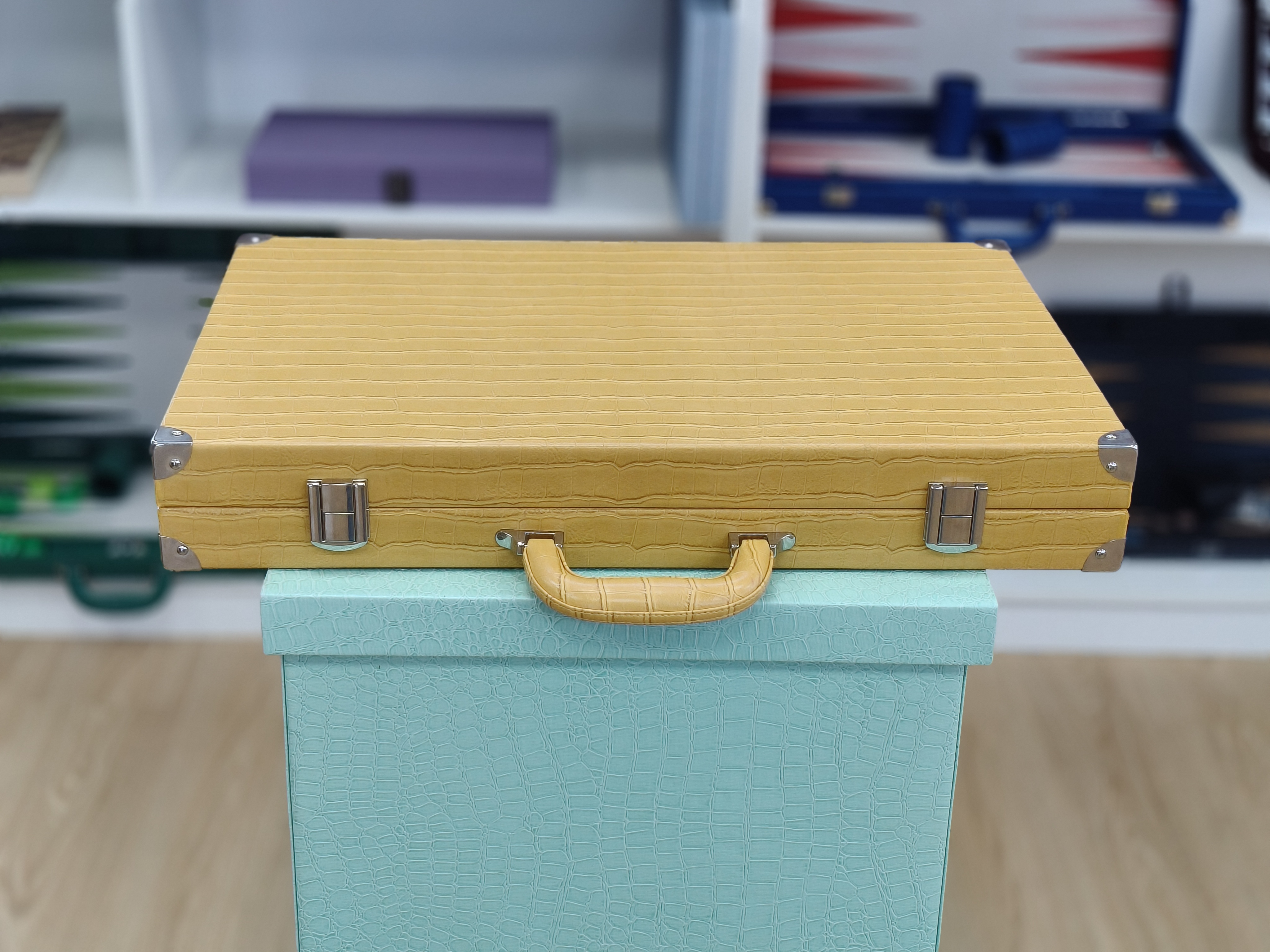 Custom PU Leather Backgammon Set Luxury Board Game Case with Handle Premium Design