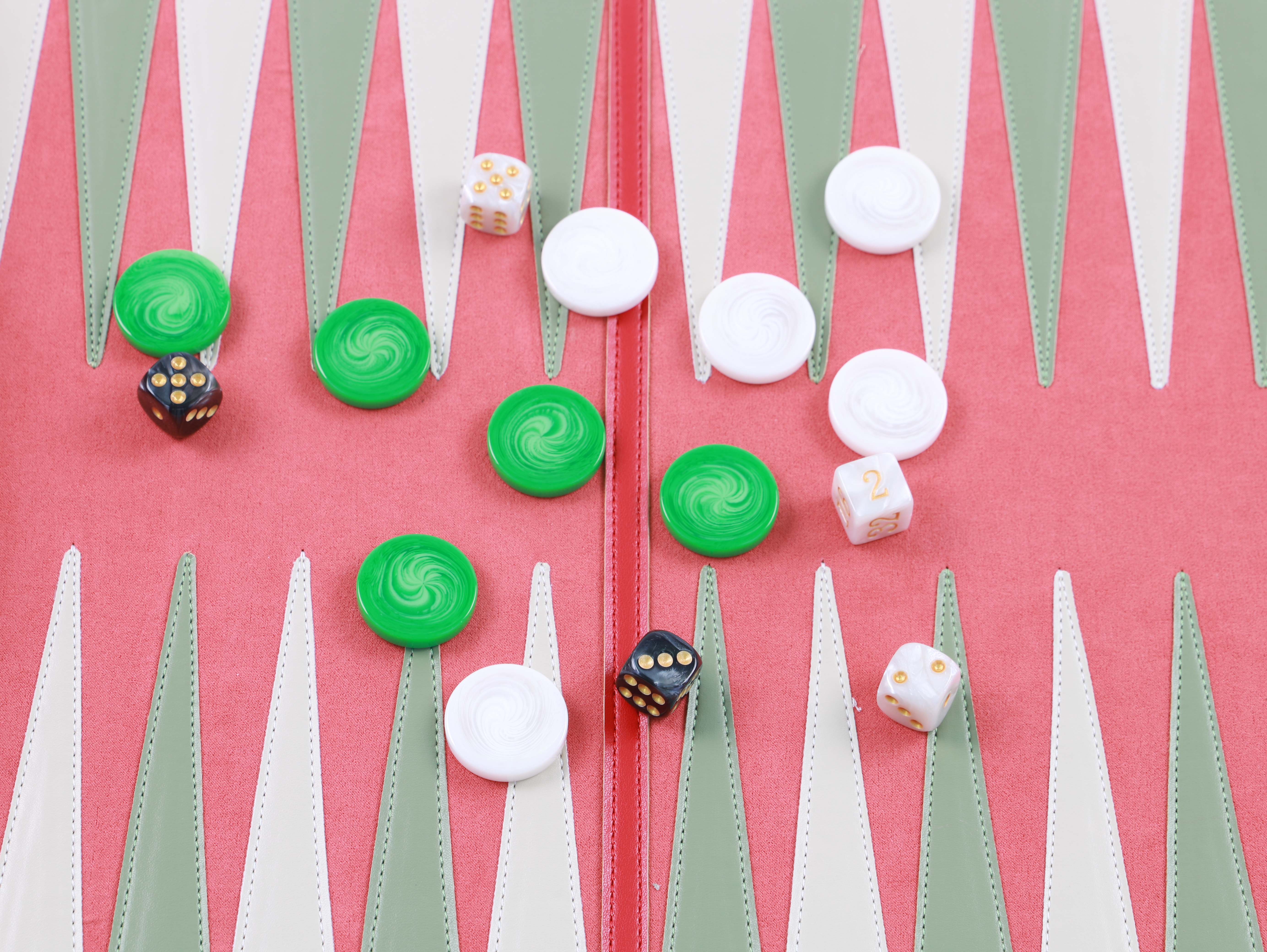 Travel-Friendly Backgammon Roll 